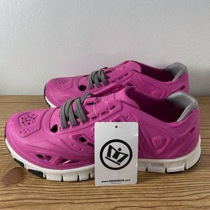 Crosskix APX Rose Azure Mens 9/ Women’s 11 Water shoes.